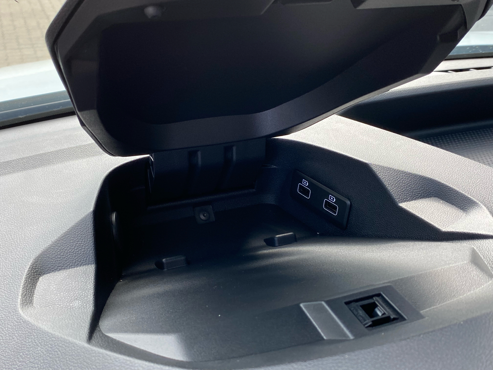 Hvid Renault Express fra 2023