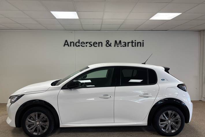Hvid Peugeot e-208 fra 2023