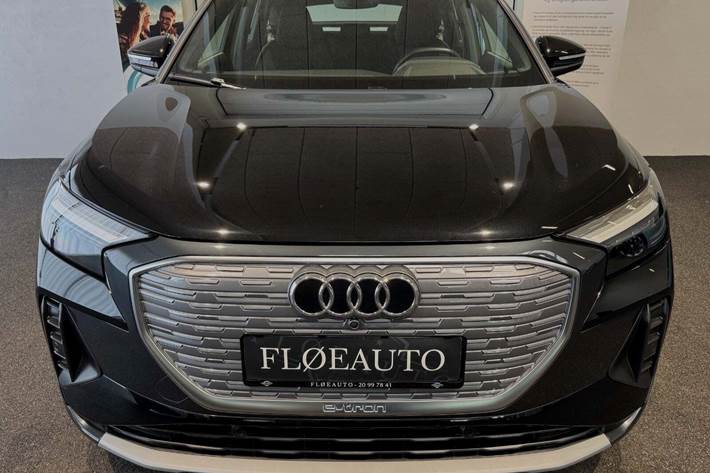 Grøn Audi Q4 e-tron fra 2024