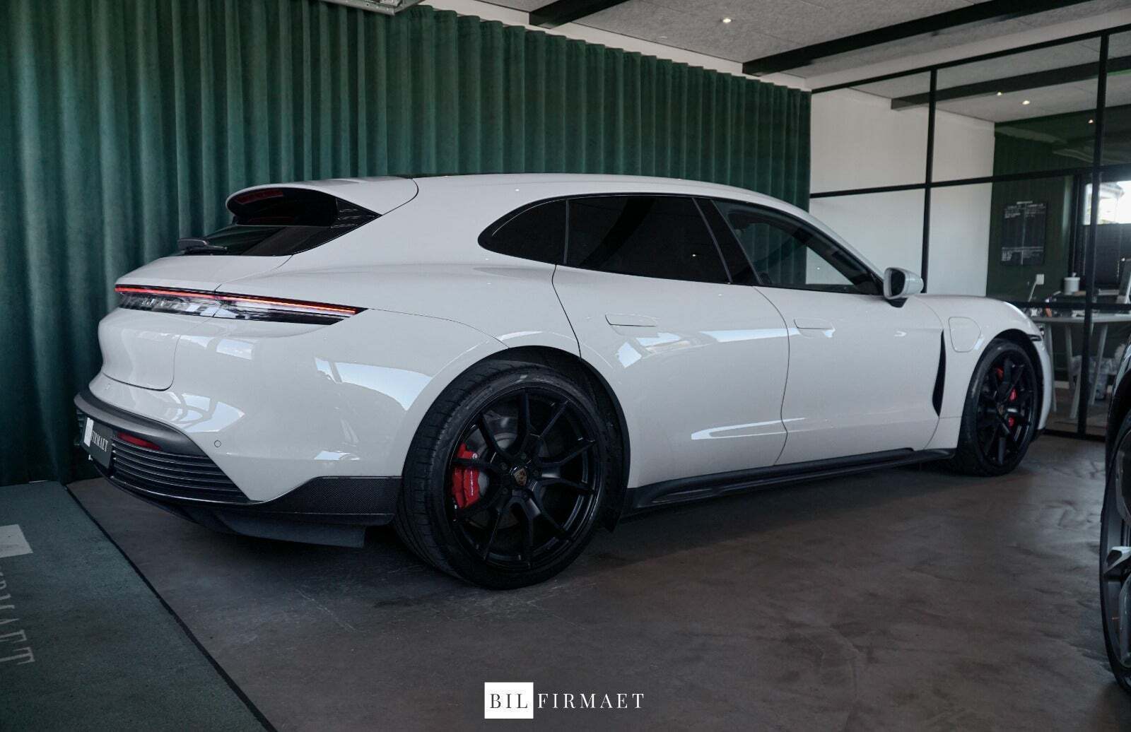 Porsche Taycan GTS