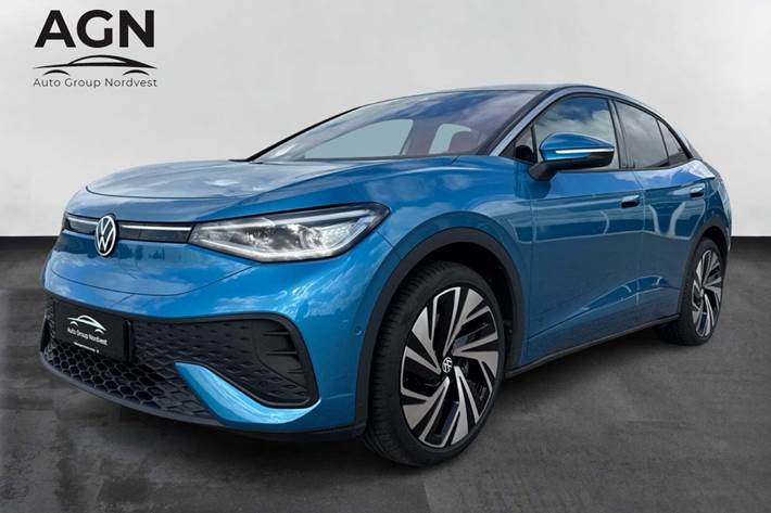 Blå VW ID.5 fra 2025 set udefra