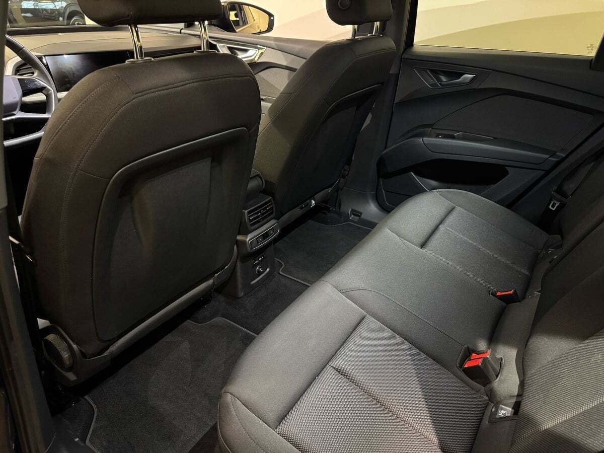 Audi Q4 e-tron 40 Advanced