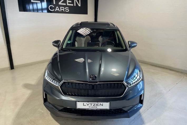 Grå Skoda Enyaq fra 2022