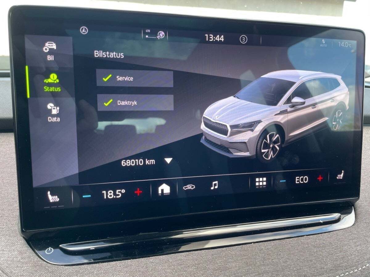 Grå Skoda Enyaq fra 2022