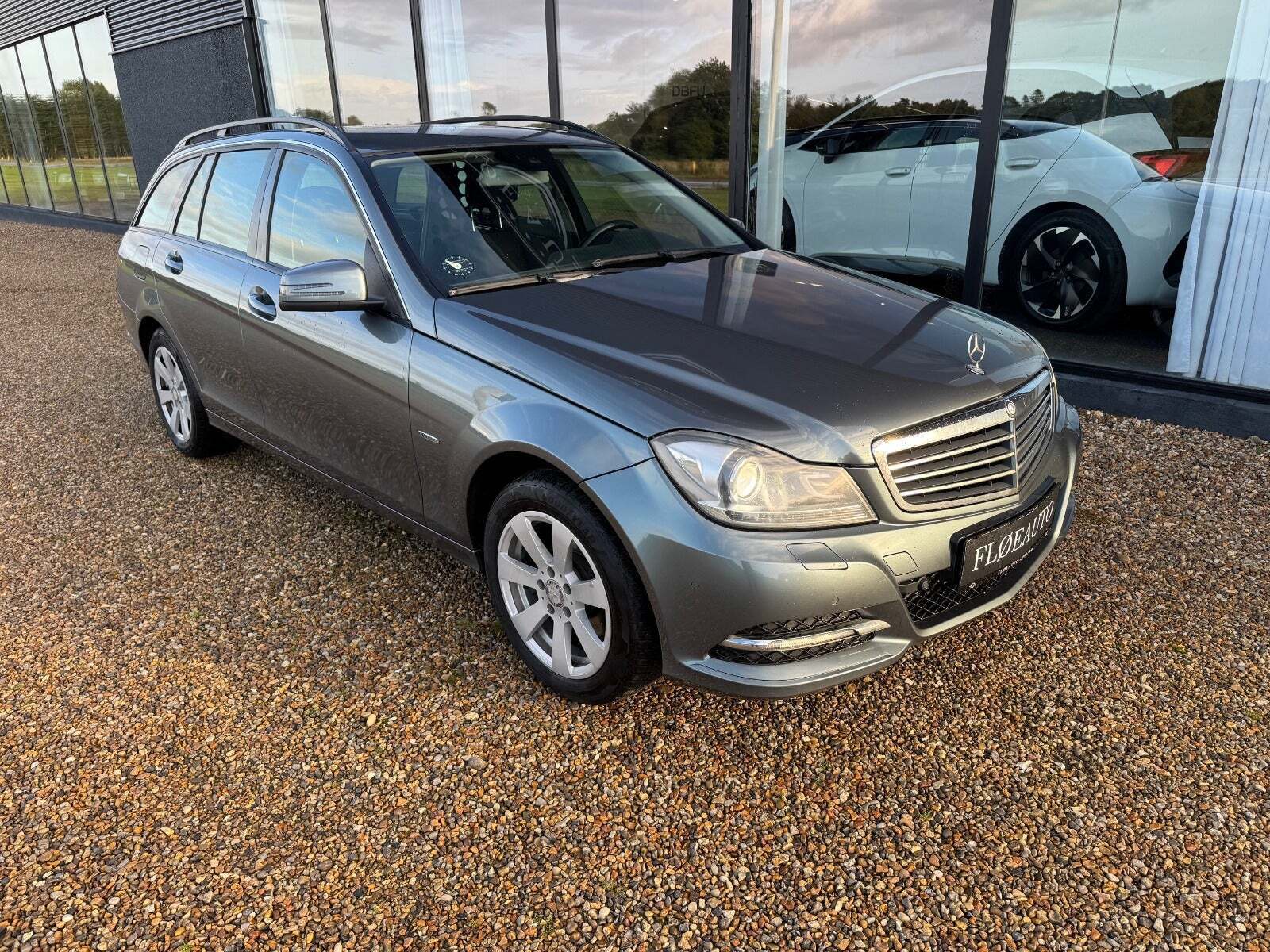 Mercedes C220 2,2 CDi stc. aut. BE Van