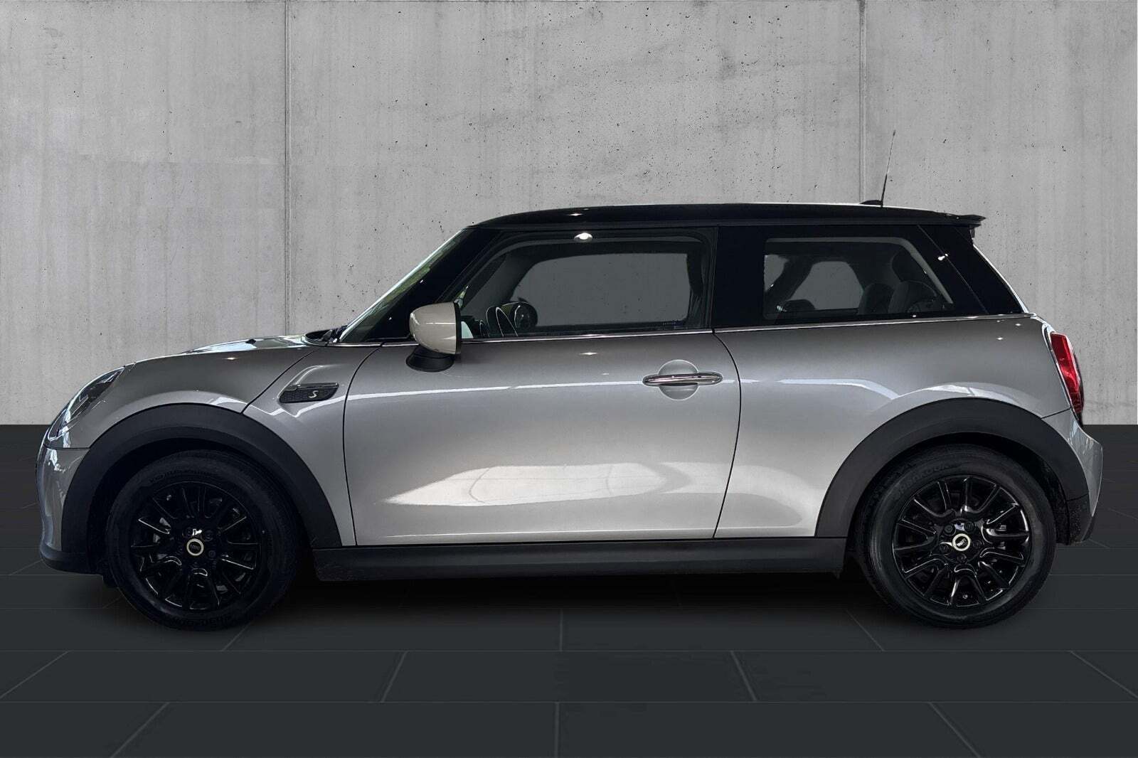 Mini Cooper SE Classic Trim