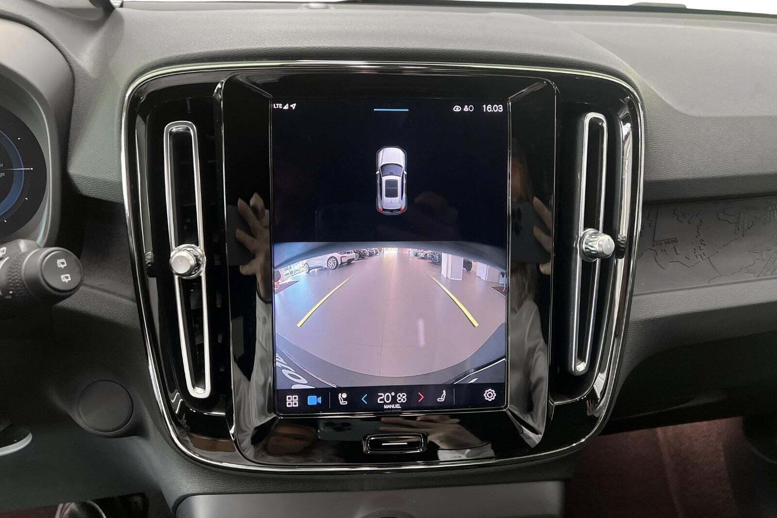 Hvid Volvo XC40 fra 2022