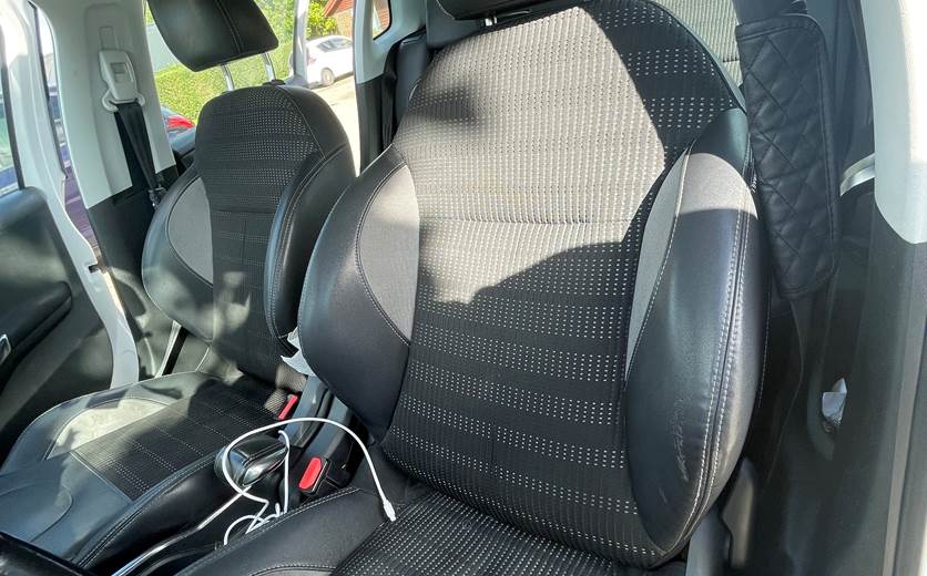 Peugeot 2008 1,2 VTi Crossover