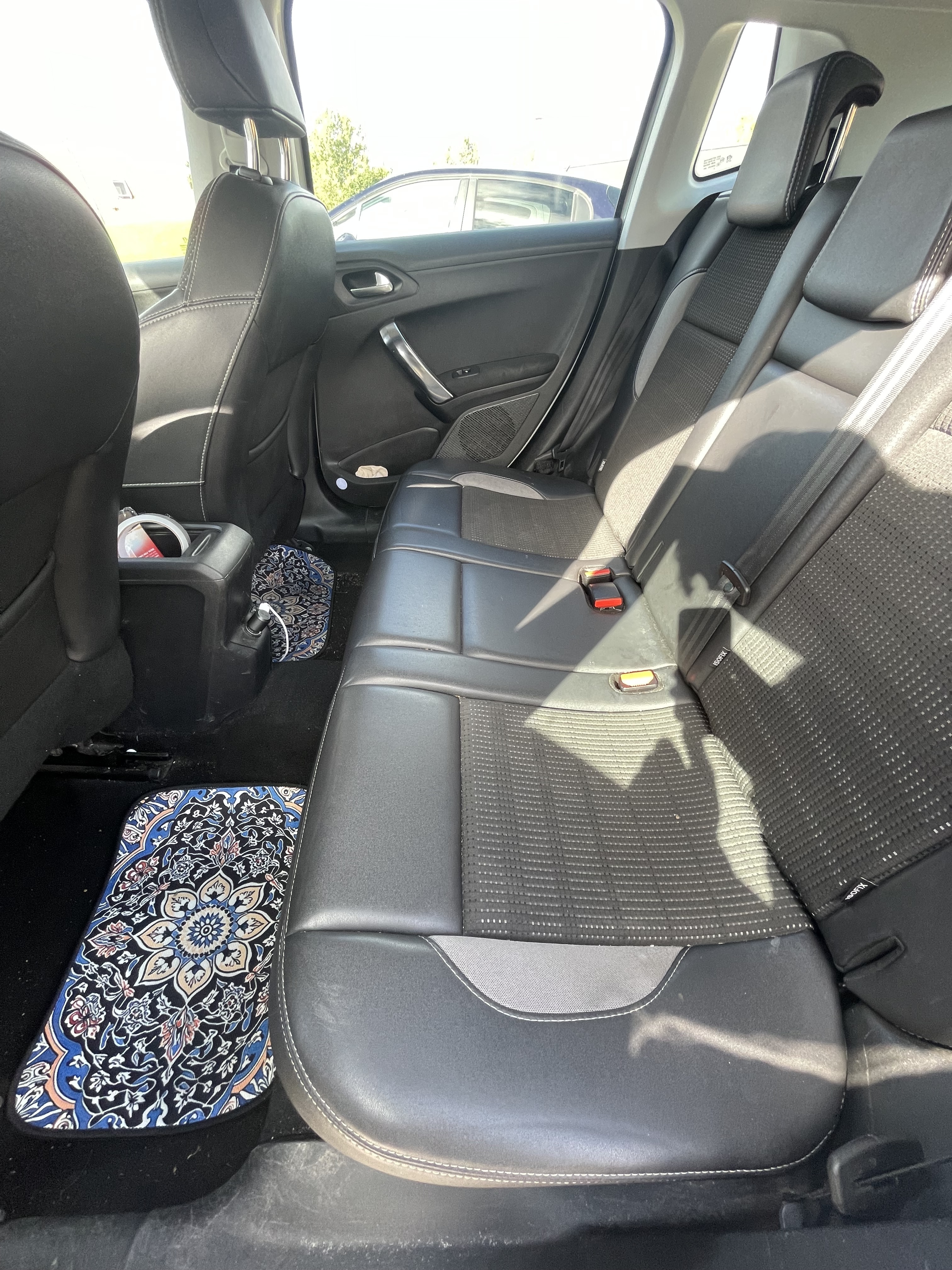 Hvid Peugeot 2008 fra 2014