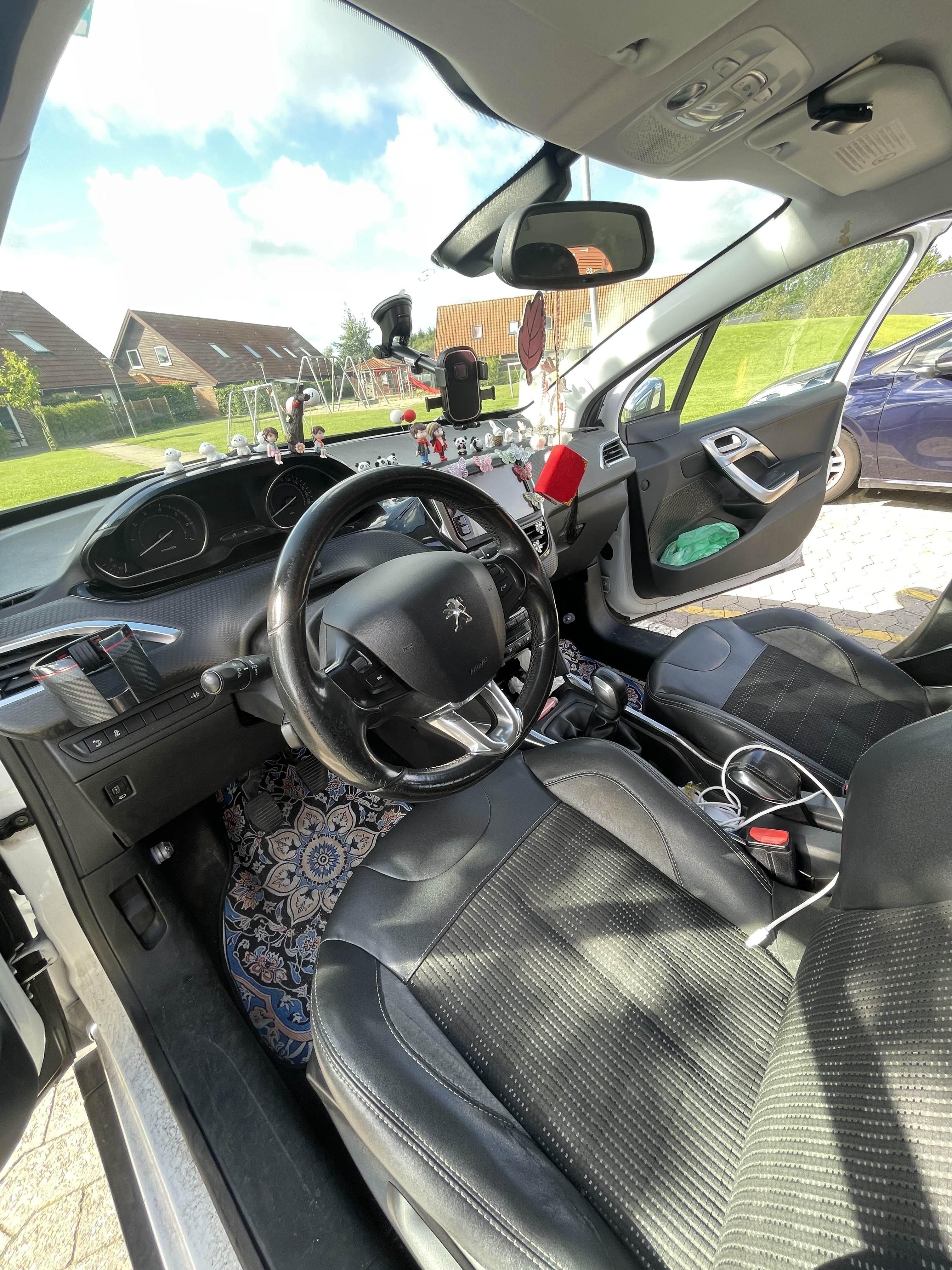 Peugeot 2008 1,2 VTi Crossover