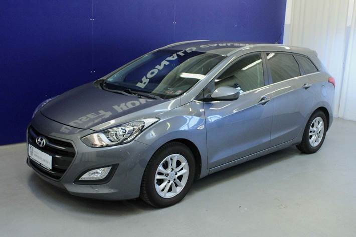 Sølv Hyundai i30 fra 2016