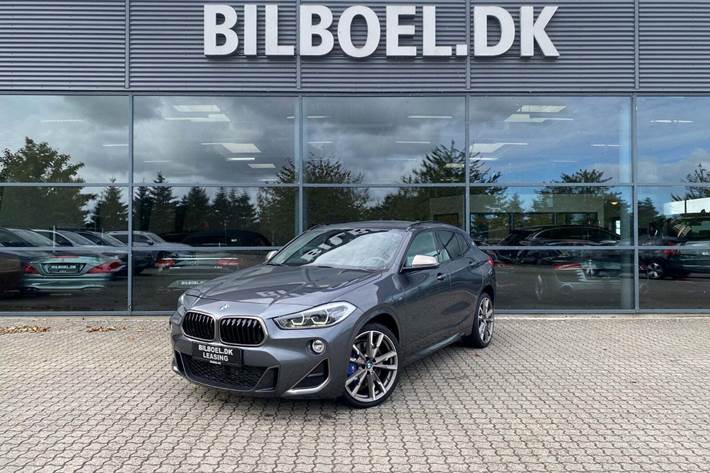 Grå BMW X2 fra 2019 set udefra