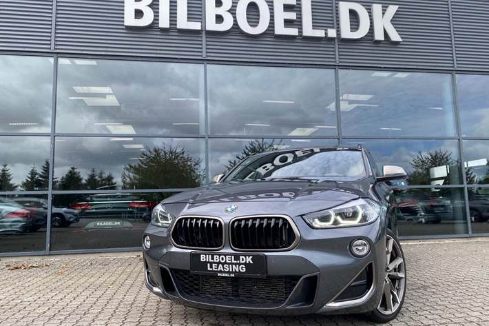 Grå BMW X2 fra 2019 set udefra