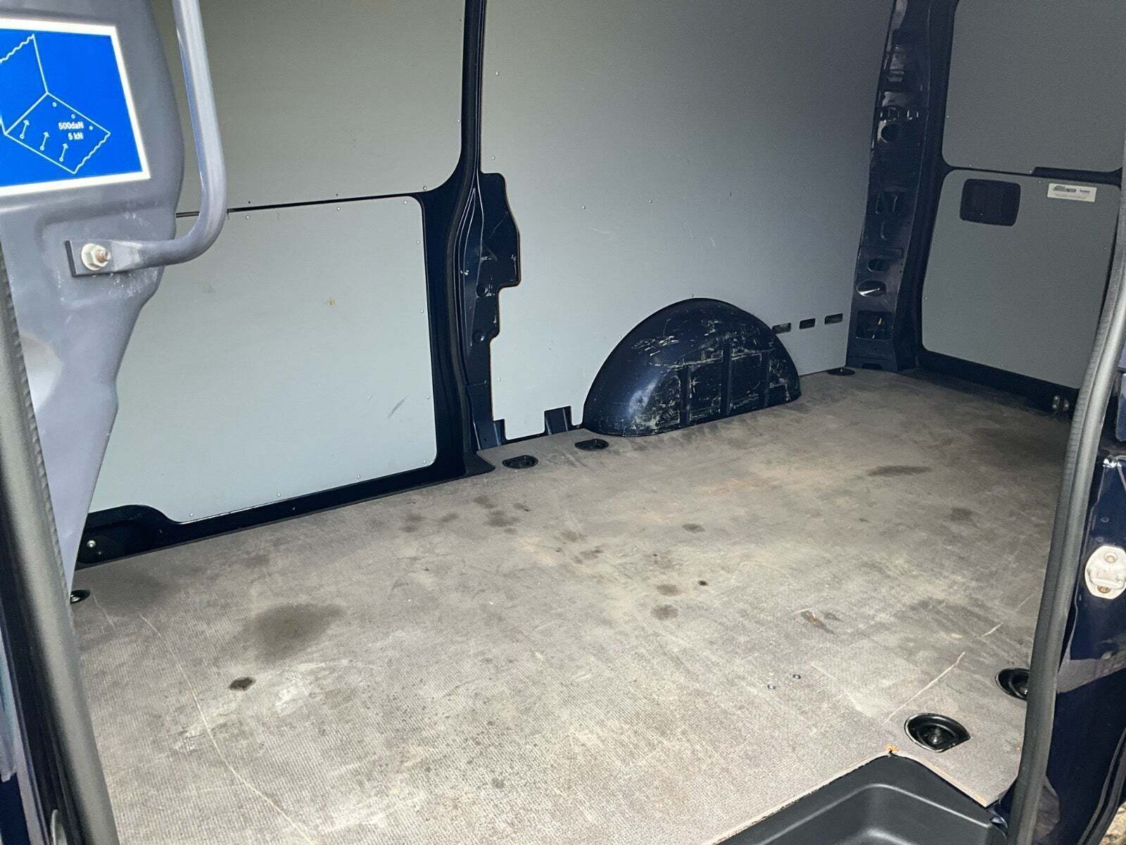 Blå Mercedes Vito 119 fra 2019