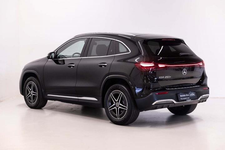 Sort Mercedes EQA250+ fra 2025