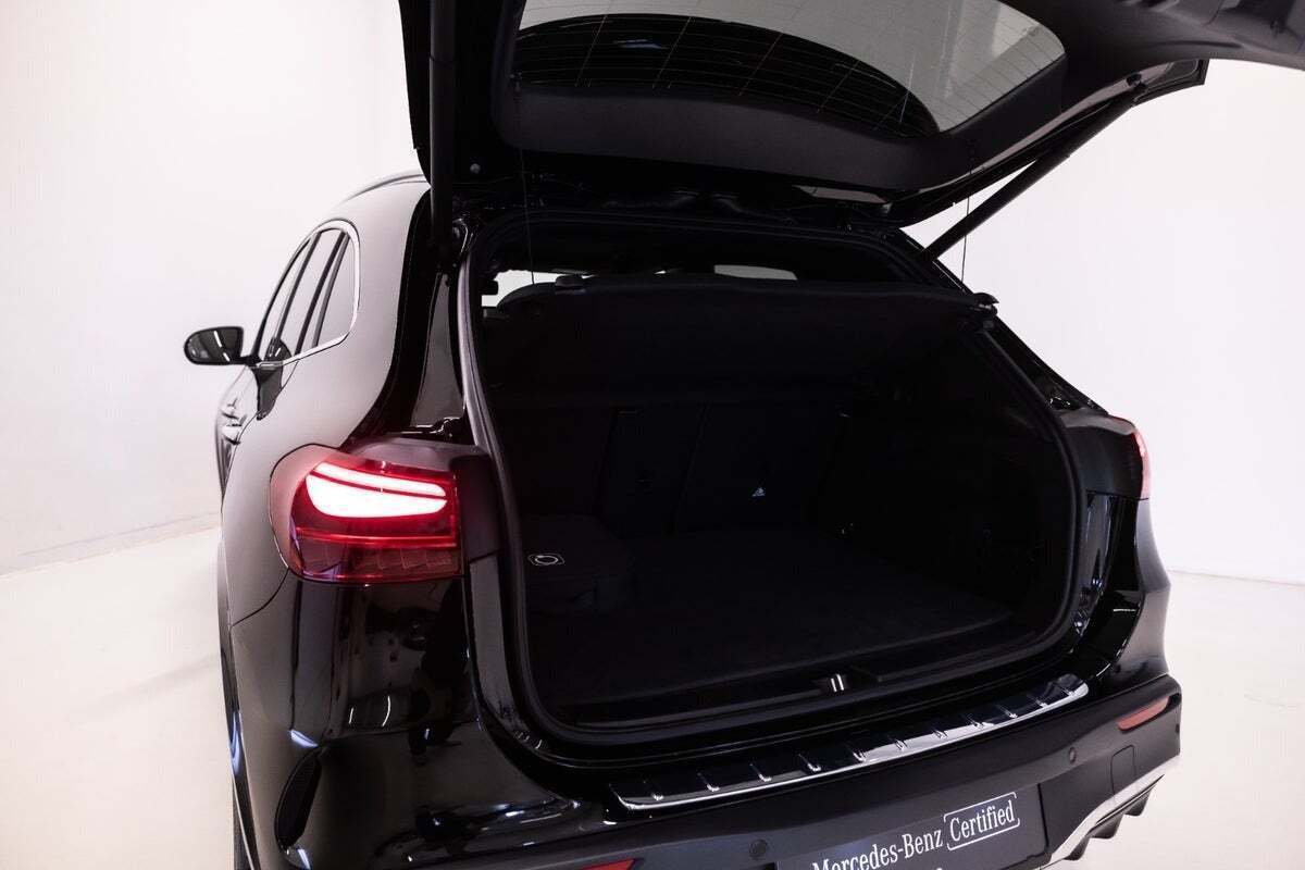 Sort Mercedes EQA250+ fra 2025