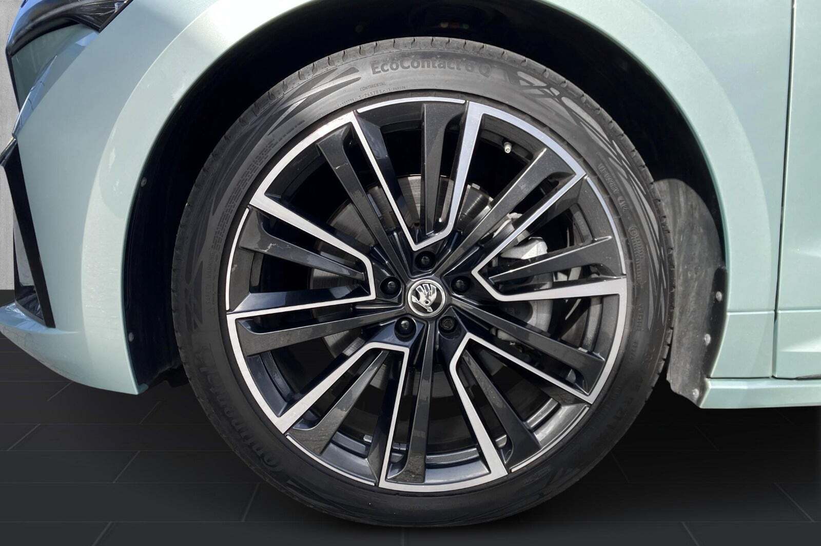 Grøn Skoda Enyaq fra 2022