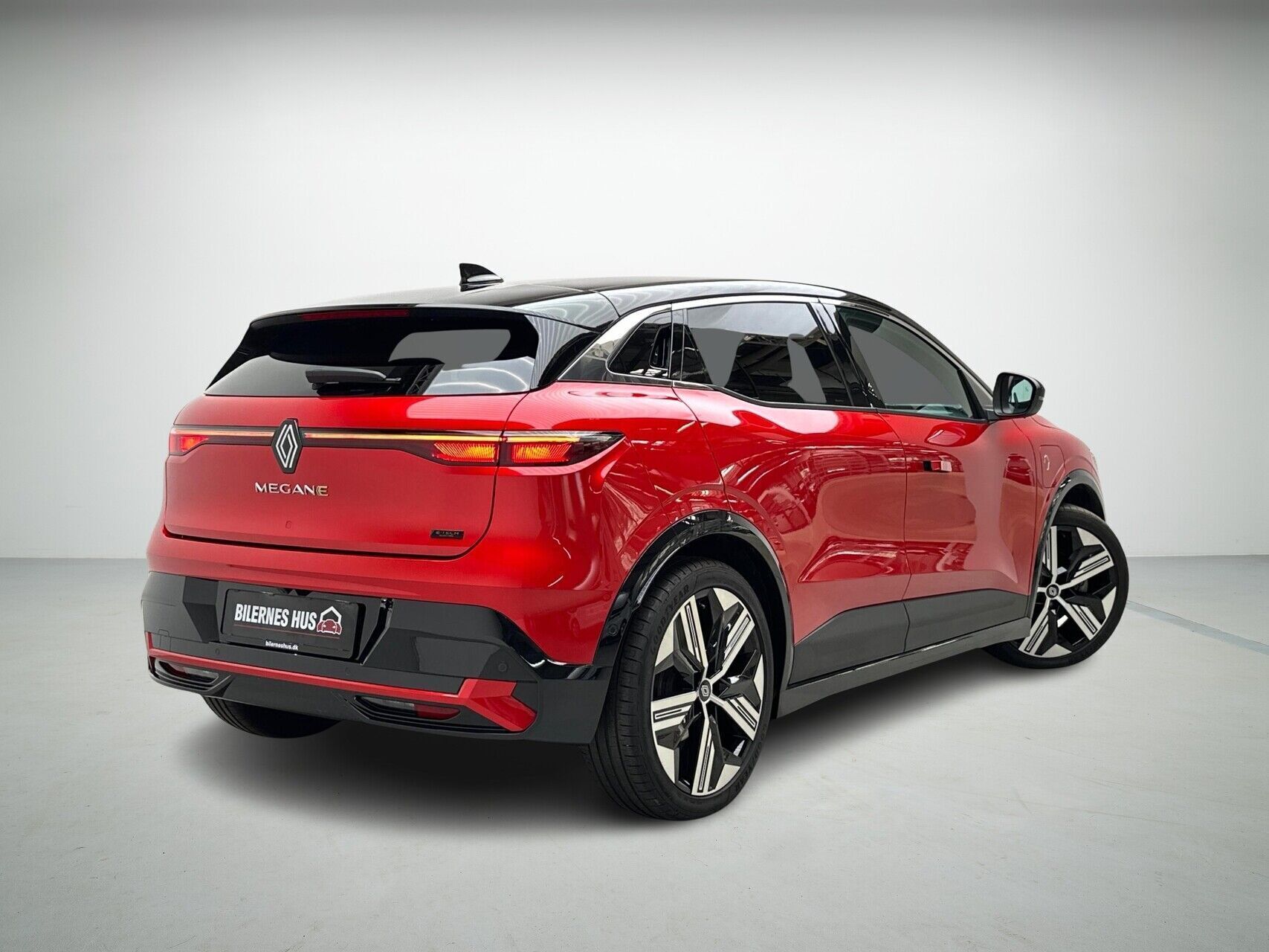 Renault Mégane E-TECH Iconic 220HK 5d Aut.