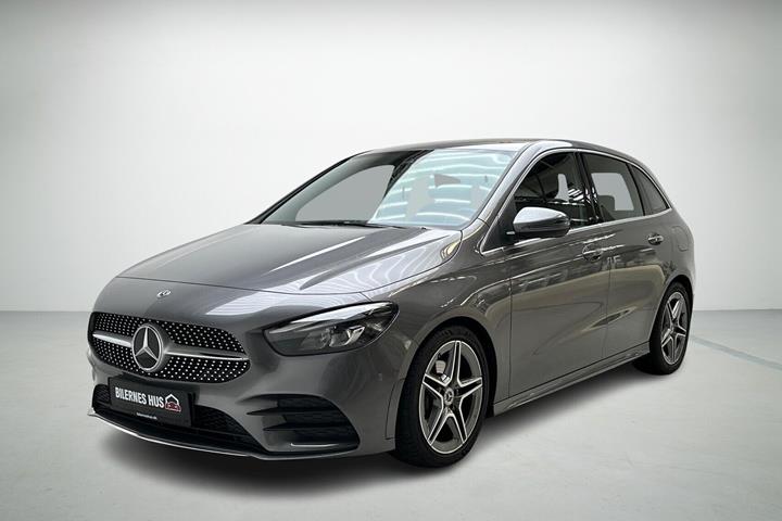 Grå Mercedes B200 fra 2020
