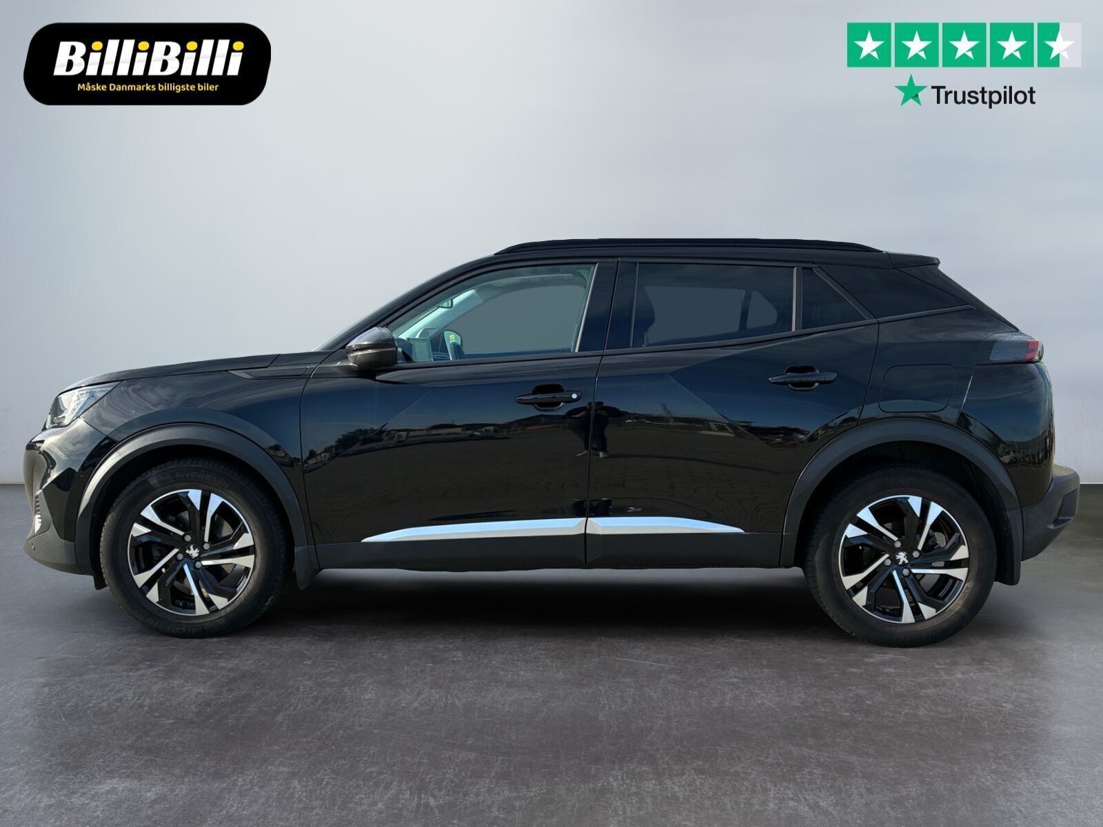 Beige Peugeot 2008 fra 2020