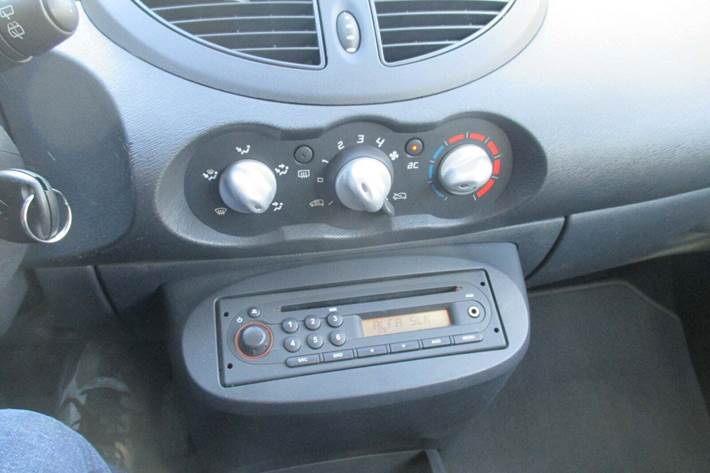 Sølv Renault Twingo fra 2010