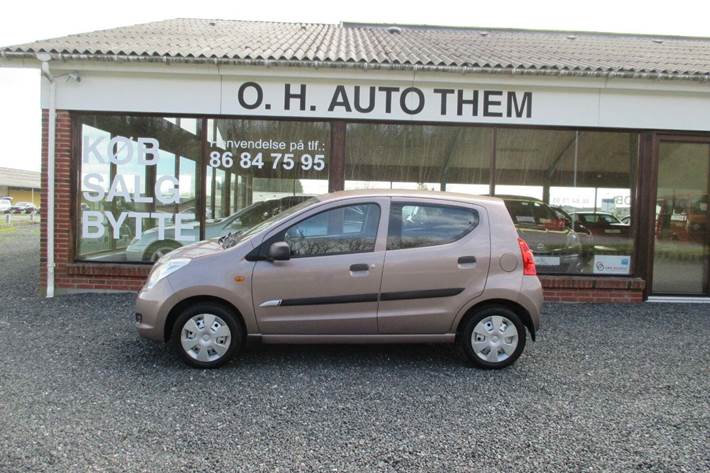 Lilla Suzuki Alto fra 2011