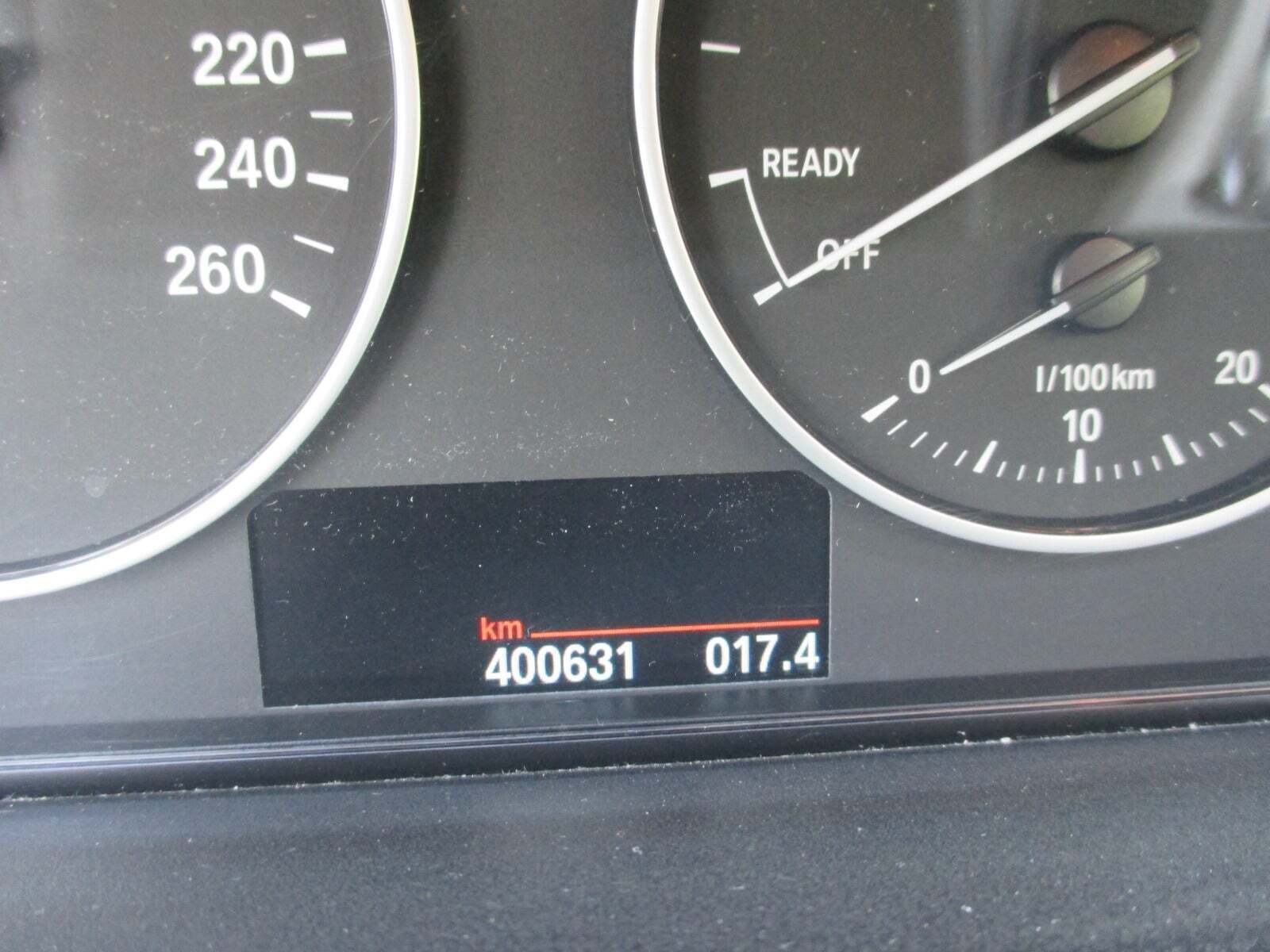 Sort BMW 320d fra 2017