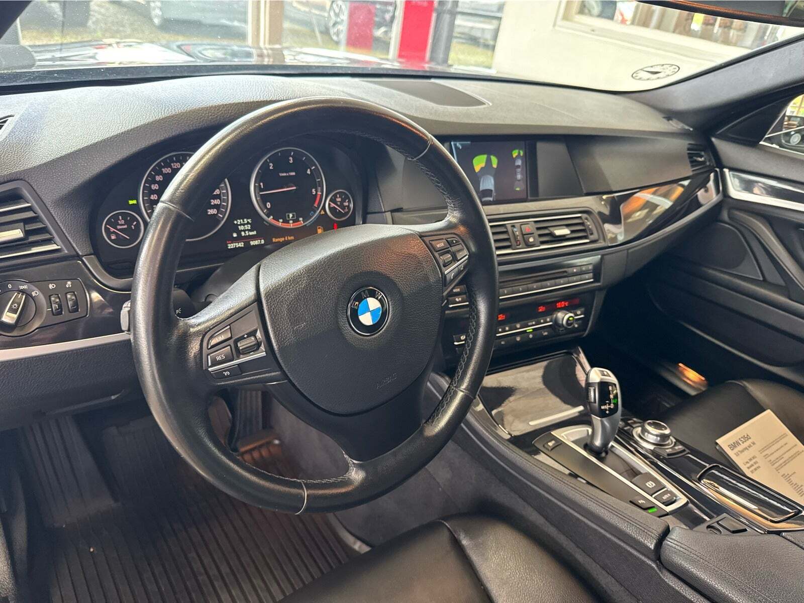 Sort BMW 535d fra 2011