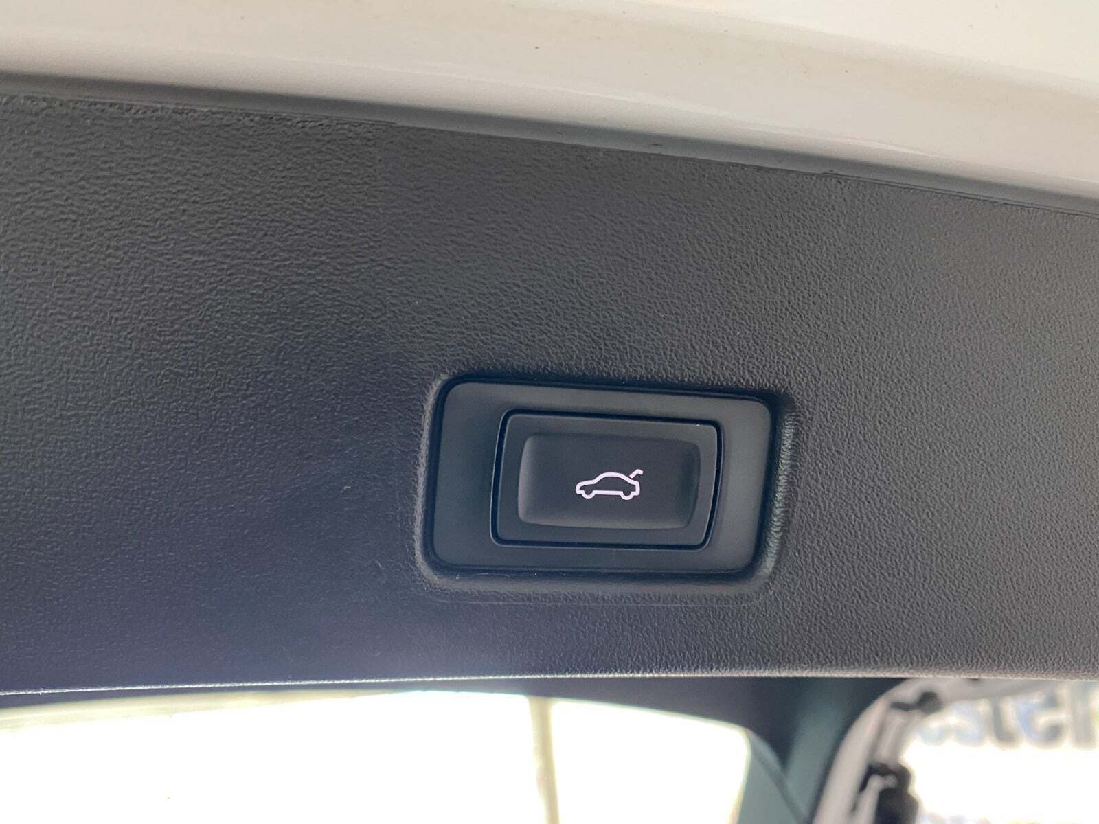 Hvid Audi Q4 e-tron fra 2022