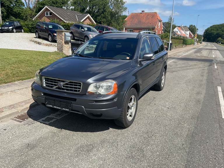 Volvo XC90 2,4 D5 185 Summum aut. AWD Van