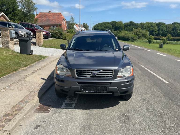 Volvo XC90 2,4 D5 185 Summum aut. AWD Van