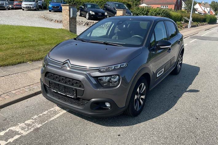 Grå Citroën C3 fra 2021 set udefra