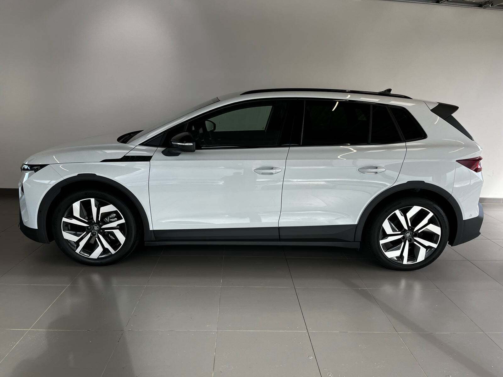Hvid Skoda Elroq fra 2025