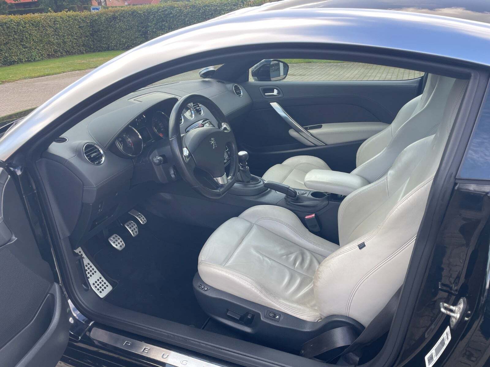 Peugeot RCZ 1,6 THP 156