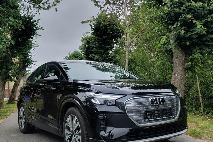 Sort Audi e-tron fra 2023