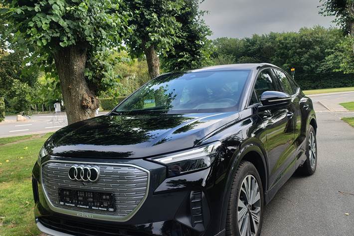 Sort Audi e-tron fra 2023