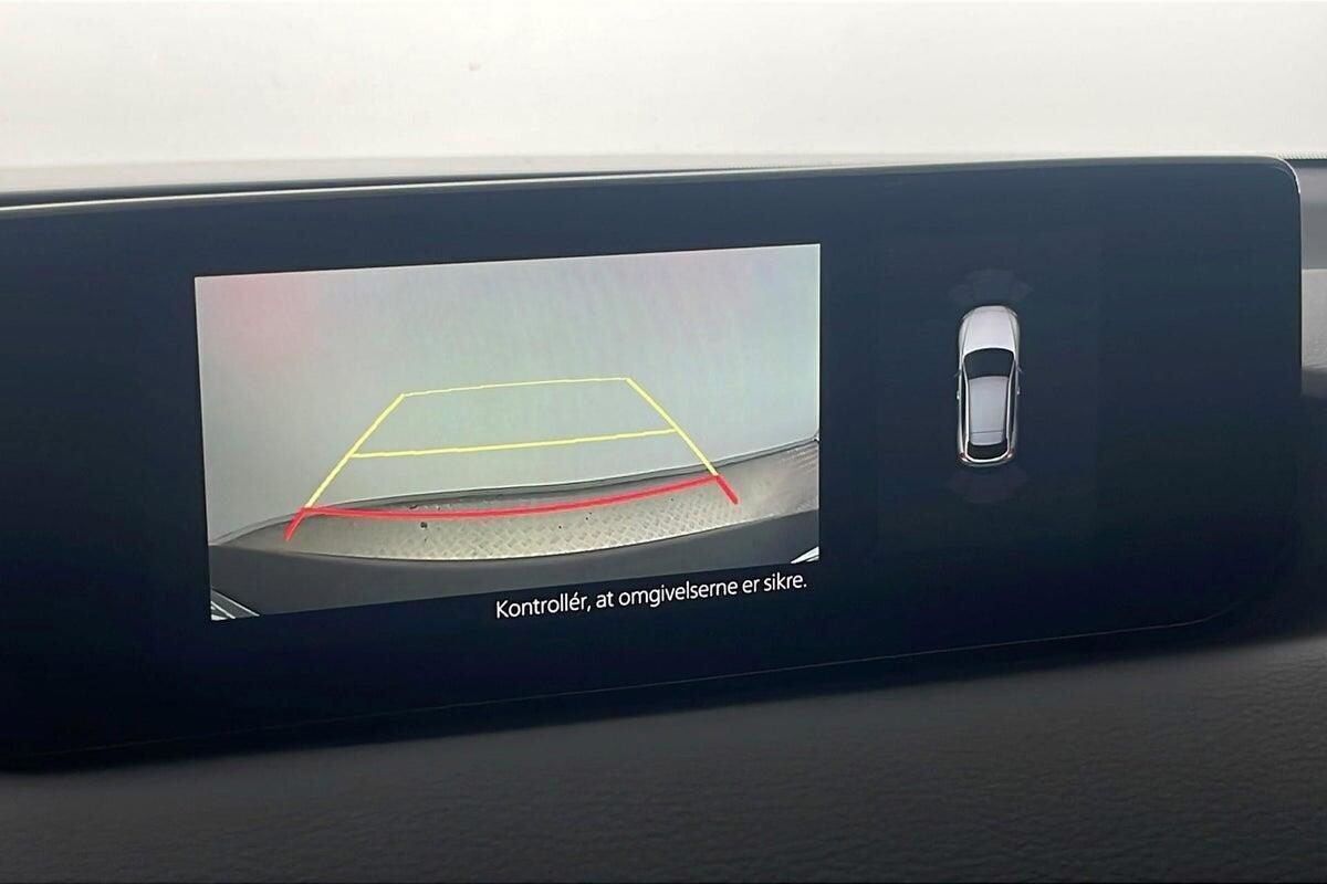 Hvid Mazda MX-30 fra 2023