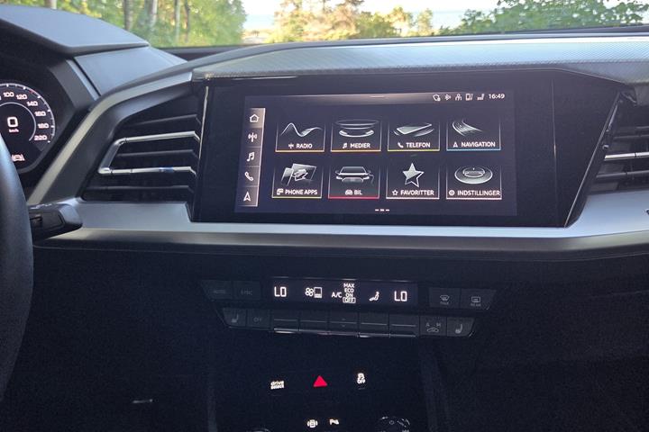 Sort Audi e-tron fra 2023