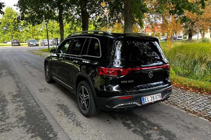 undefined Mercedes EQB250 fra 2023