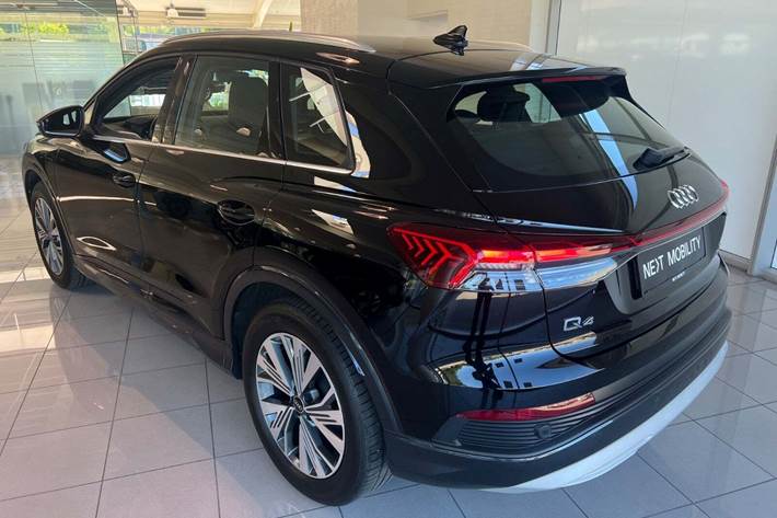 Sort Audi Q4 e-tron fra 2023