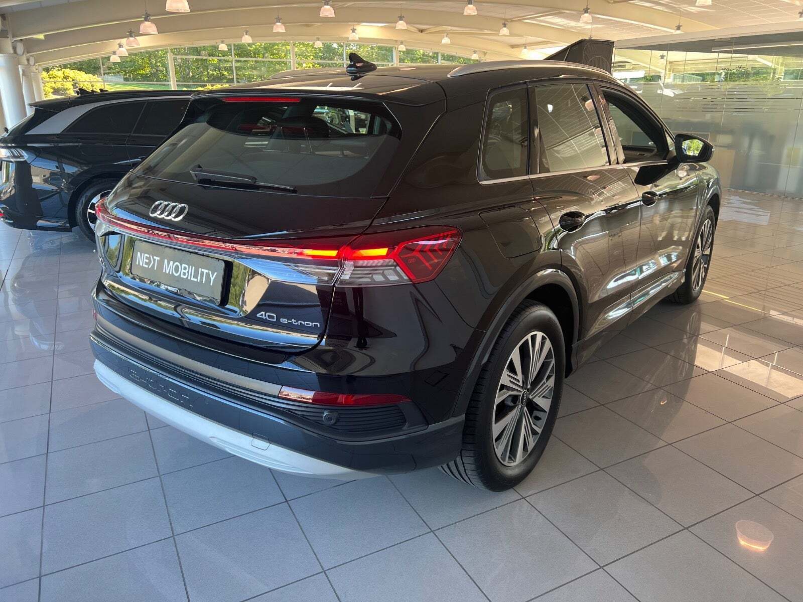 Sort Audi Q4 e-tron fra 2023