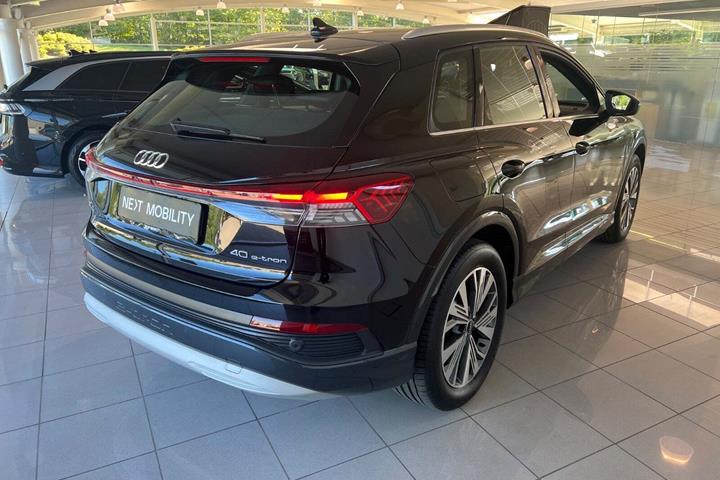 Sort Audi Q4 e-tron fra 2023