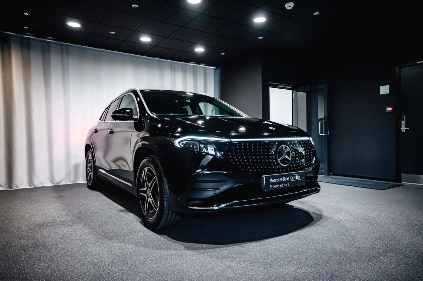 Sort Mercedes EQA250+ fra 2025