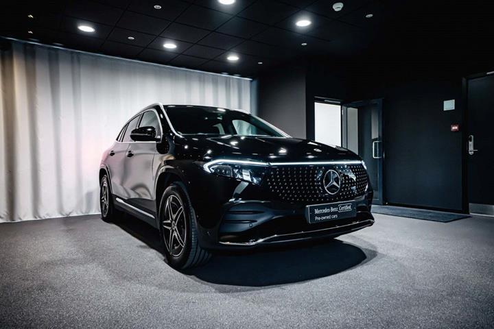 Sort Mercedes EQA250+ fra 2025