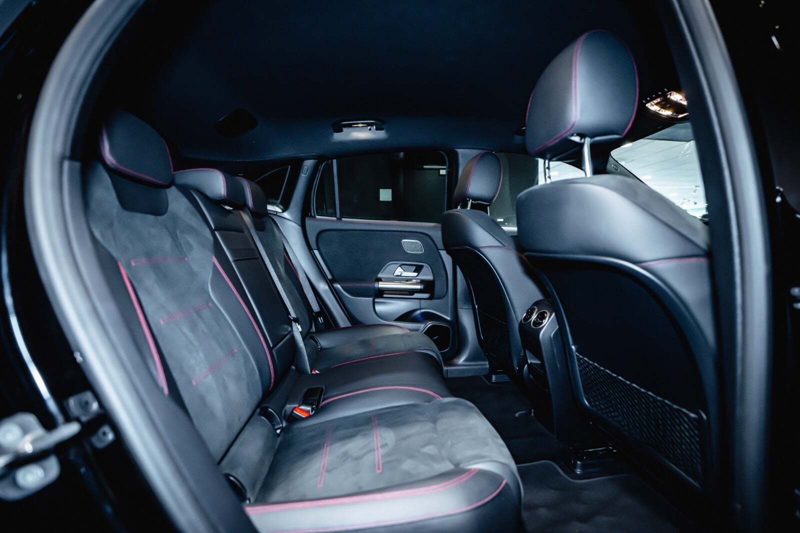 Sort Mercedes EQA250+ fra 2025