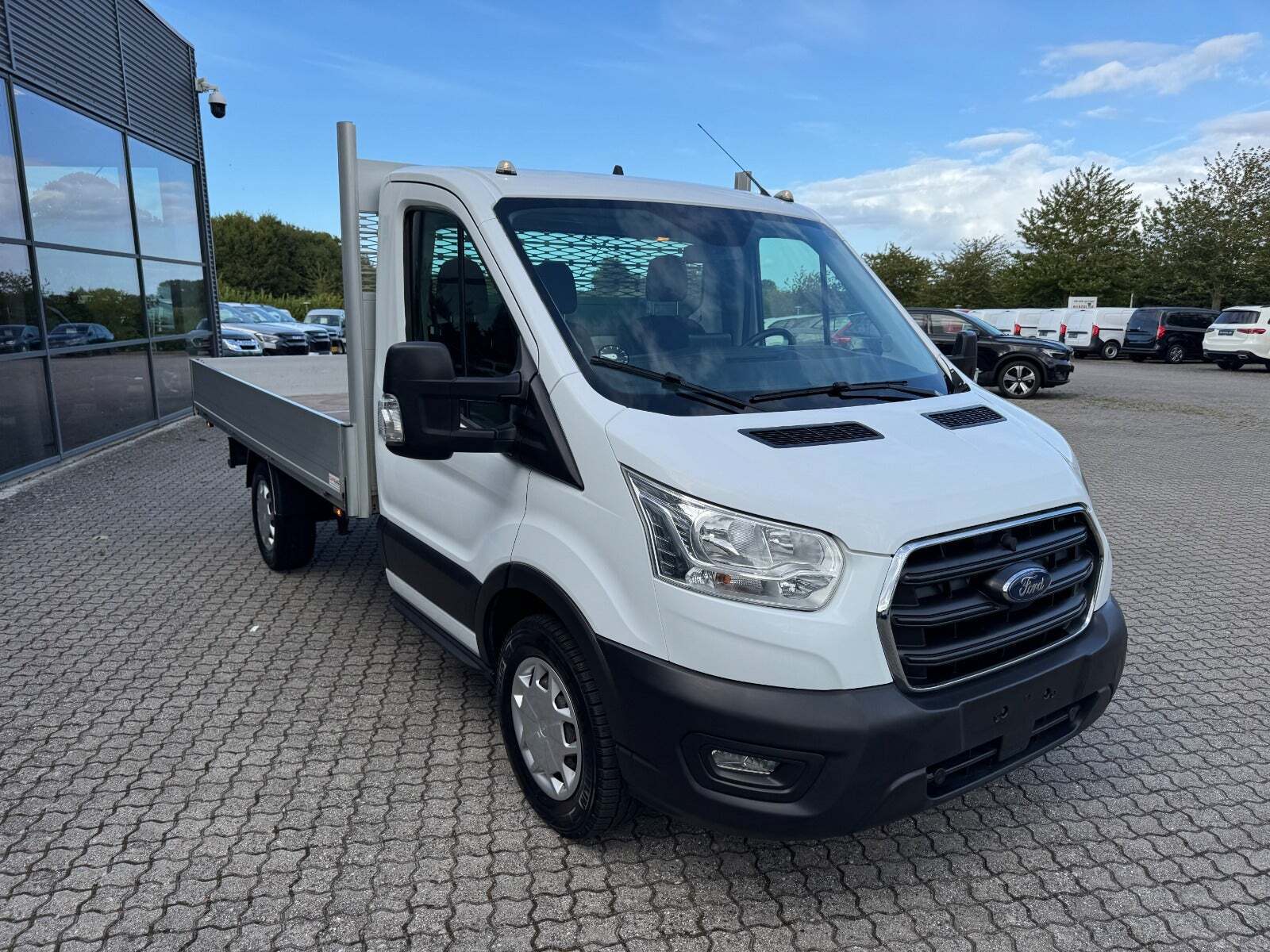Ford Transit 350 L2 Chassis 2,0 TDCi 130 Ladvogn H1 FWD