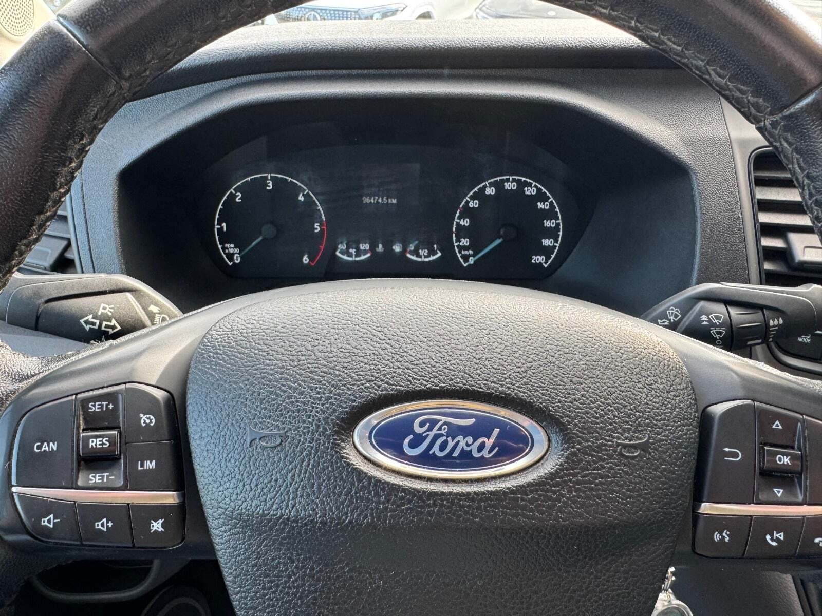 undefined Ford Transit 350 L2 Chassis fra 2021 set indefra