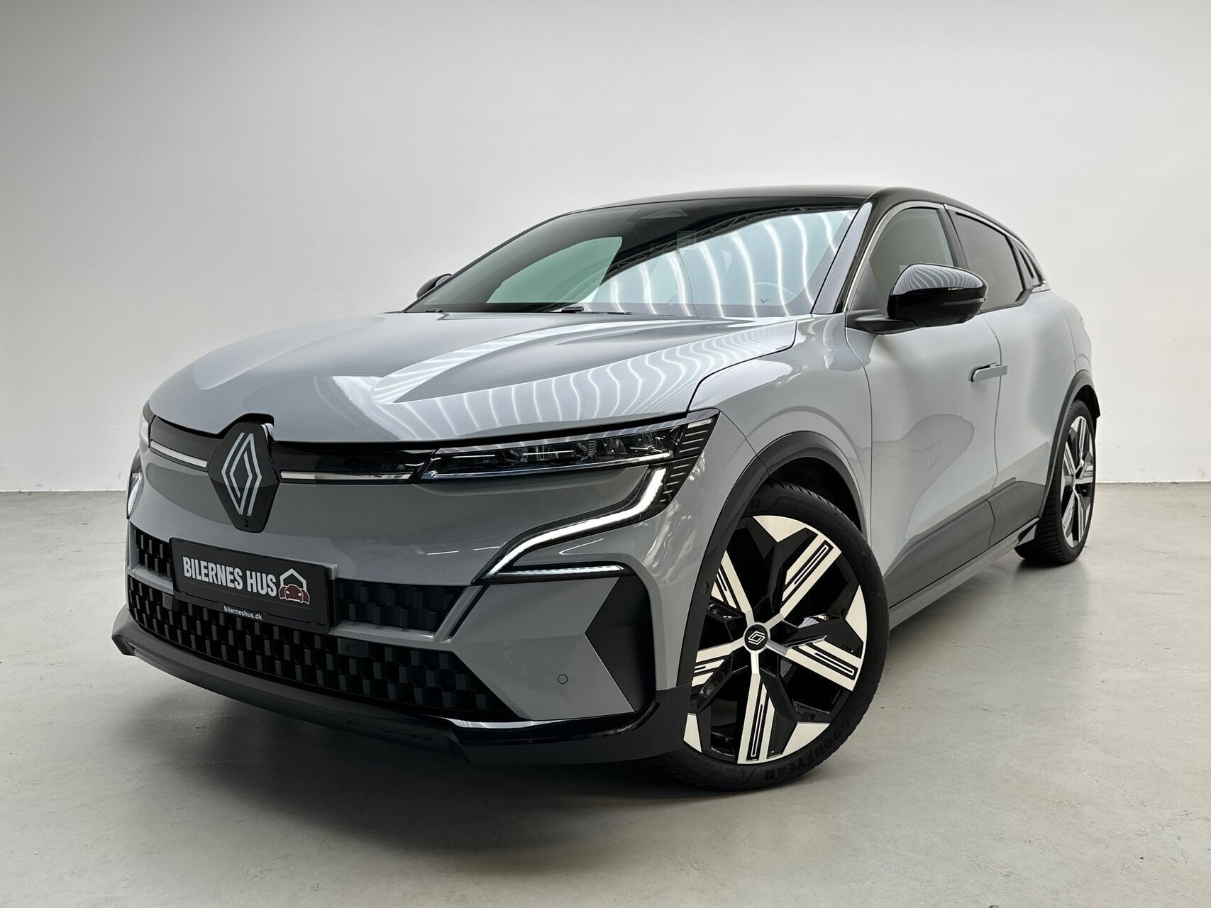 Grå Renault Mégane fra 2022
