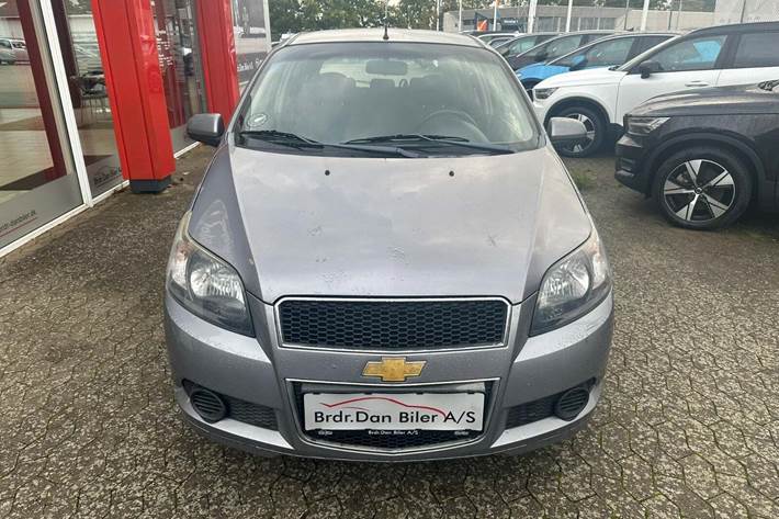 Grå Chevrolet Aveo fra 2011