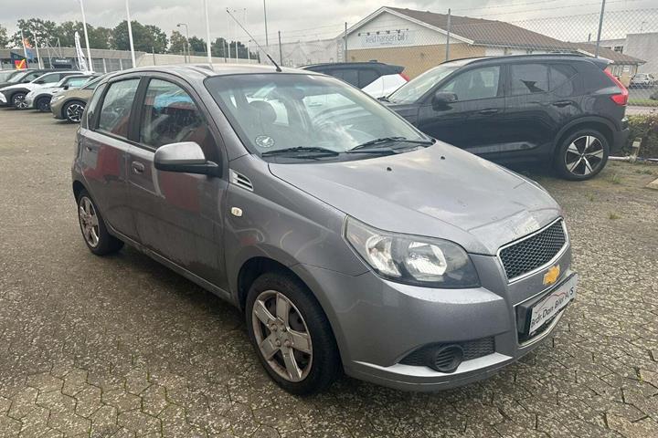 Grå Chevrolet Aveo fra 2011
